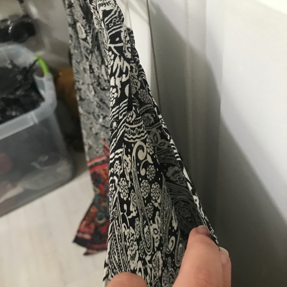 Multi patterned flowy shirt - Picture 3 of 4